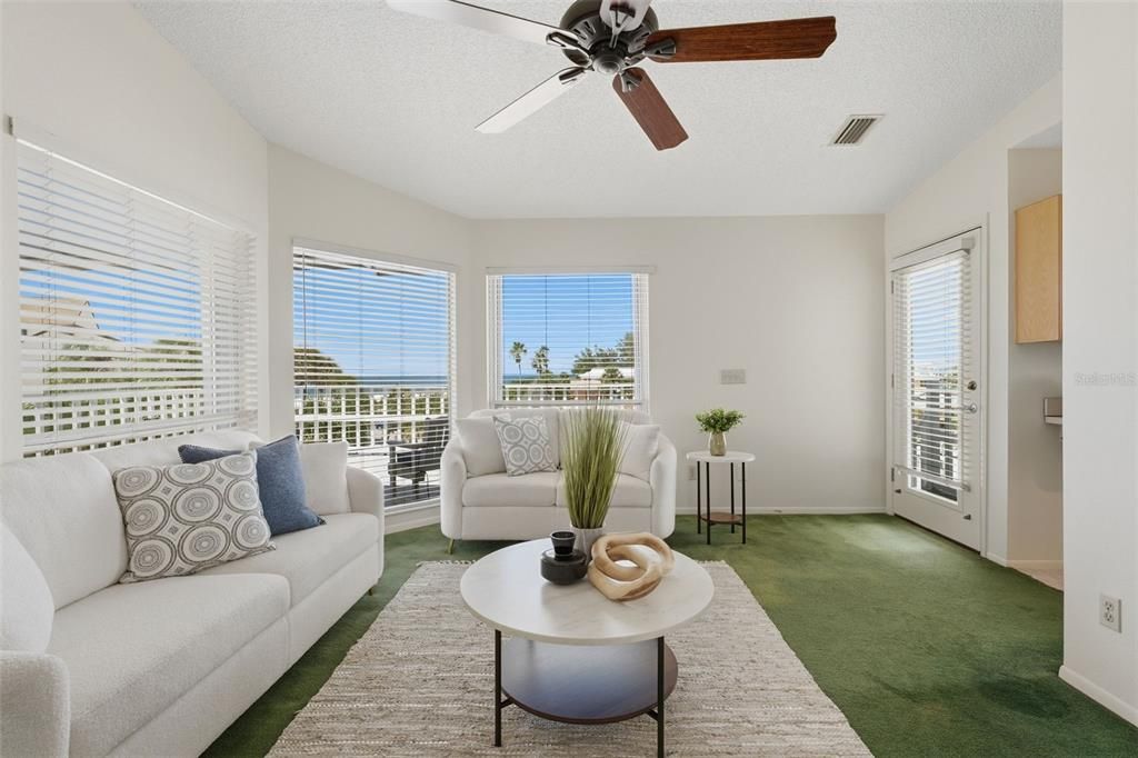 For Sale: $1,675,000 (4 beds, 2 baths, 2015 Square Feet)