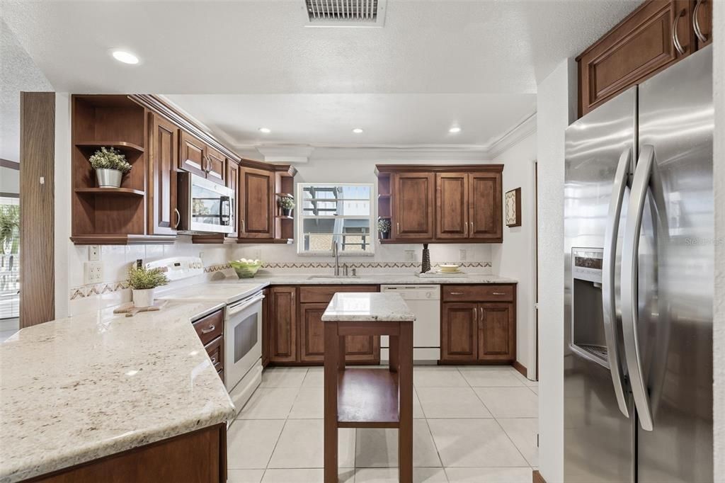 For Sale: $1,675,000 (4 beds, 2 baths, 2015 Square Feet)