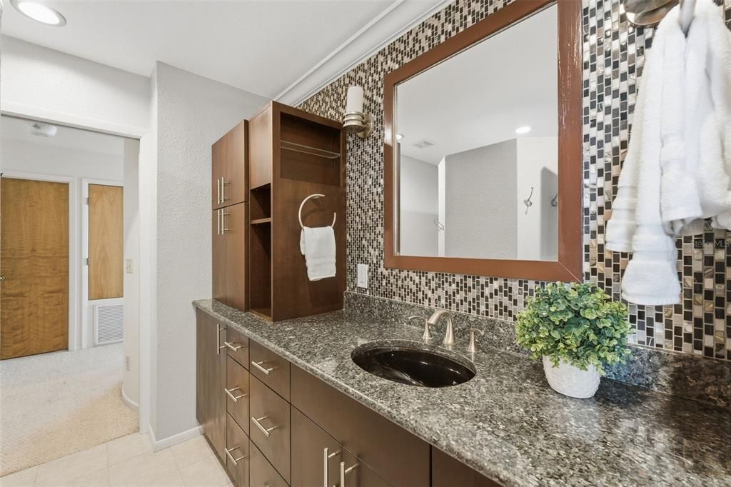 For Sale: $1,675,000 (4 beds, 2 baths, 2015 Square Feet)