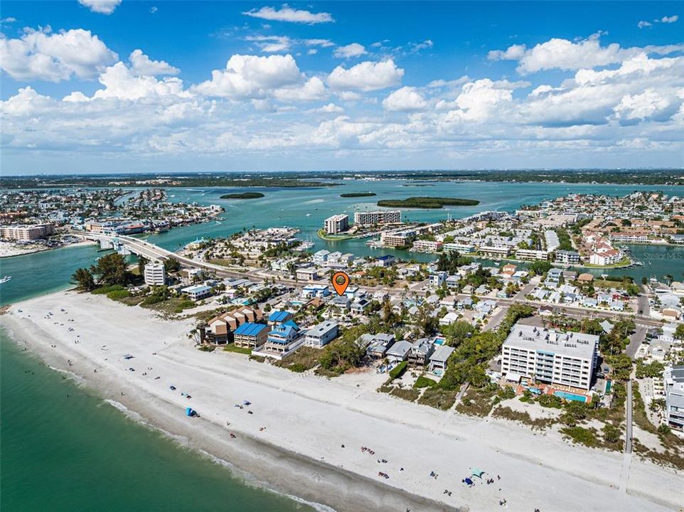 For Sale: $1,675,000 (4 beds, 2 baths, 2015 Square Feet)