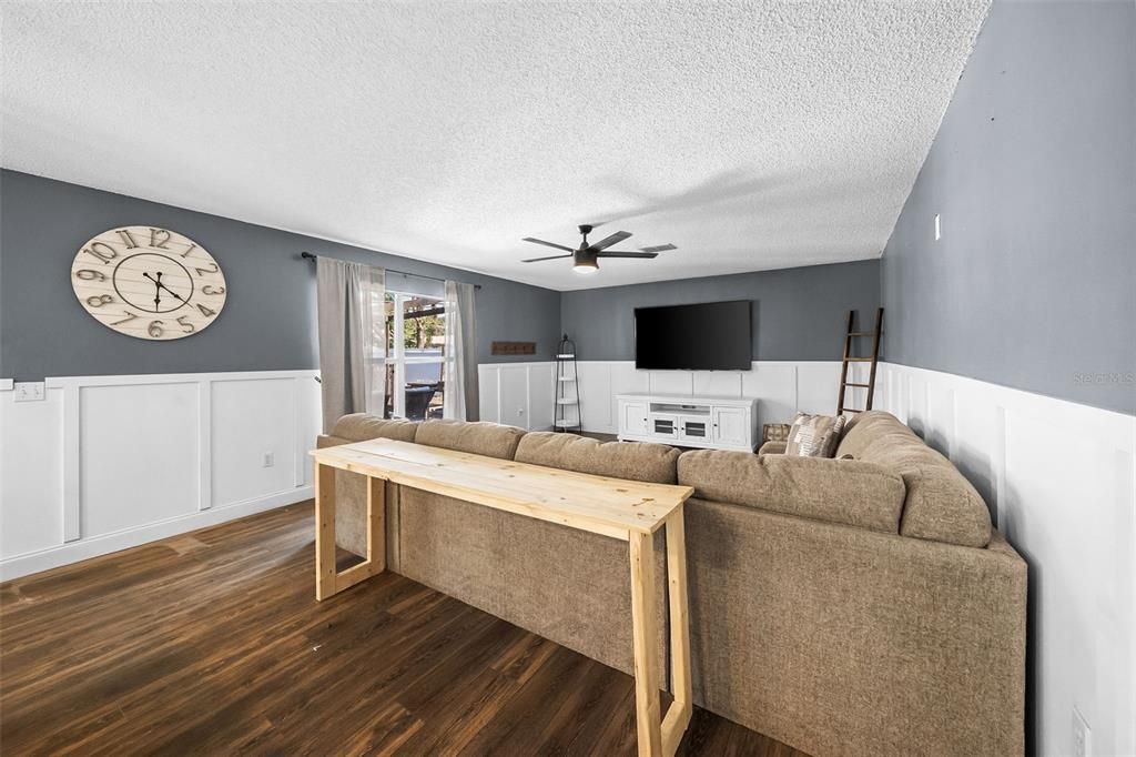 For Sale: $392,000 (4 beds, 2 baths, 2380 Square Feet)