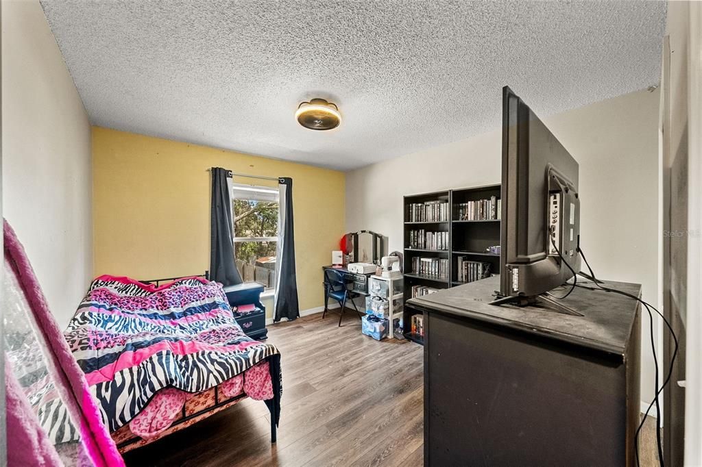 For Sale: $392,000 (4 beds, 2 baths, 2380 Square Feet)