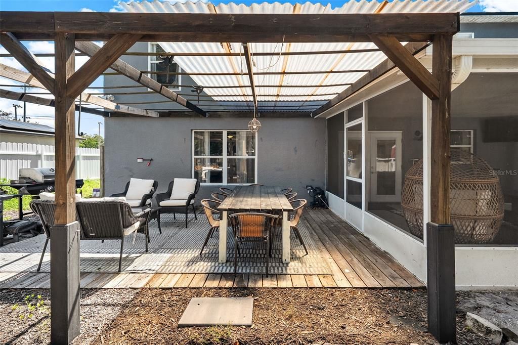 For Sale: $392,000 (4 beds, 2 baths, 2380 Square Feet)