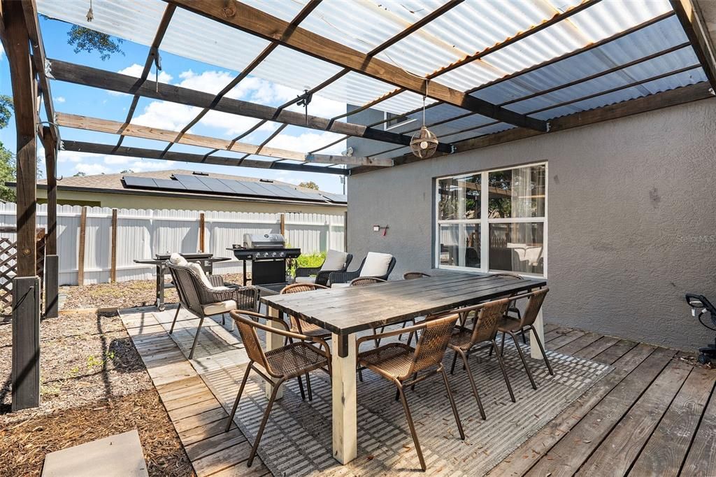 For Sale: $392,000 (4 beds, 2 baths, 2380 Square Feet)