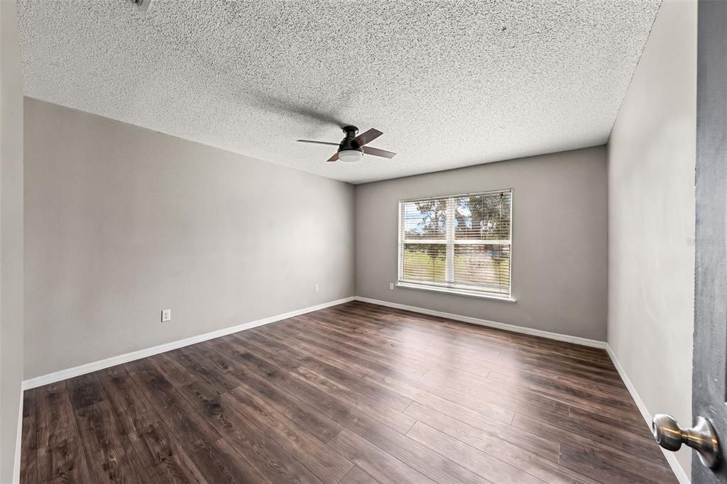 For Sale: $392,000 (4 beds, 2 baths, 2380 Square Feet)
