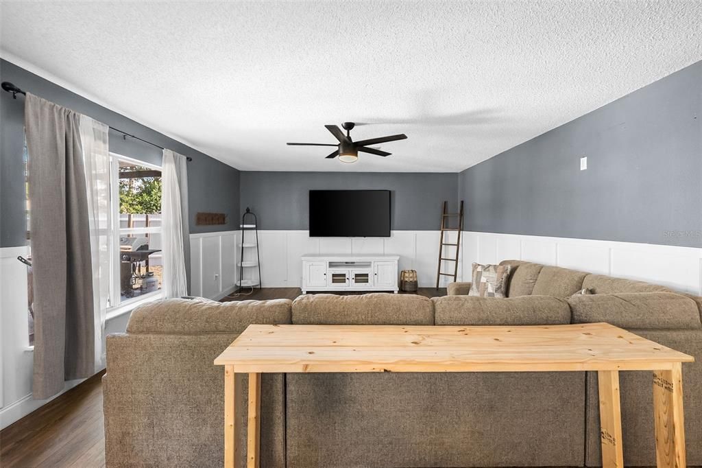 For Sale: $392,000 (4 beds, 2 baths, 2380 Square Feet)