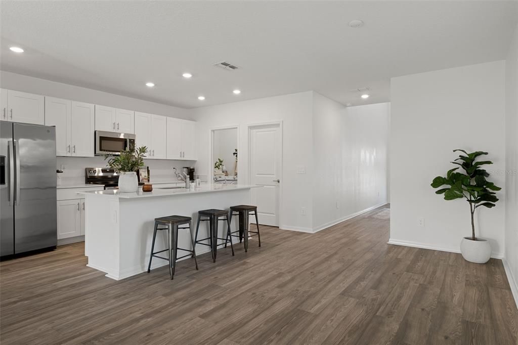 En Venta: $469,900 (5 camas, 2 baños, 2389 Pies cuadrados)