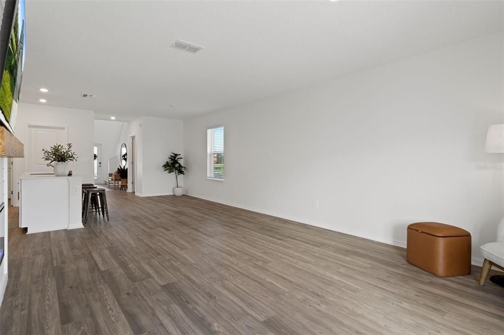 En Venta: $469,900 (5 camas, 2 baños, 2389 Pies cuadrados)