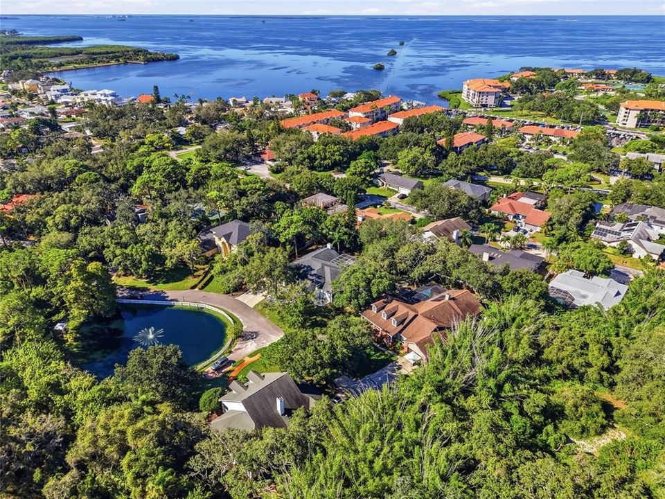 En Venta: $1,599,000 (6 camas, 4 baños, 3225 Pies cuadrados)