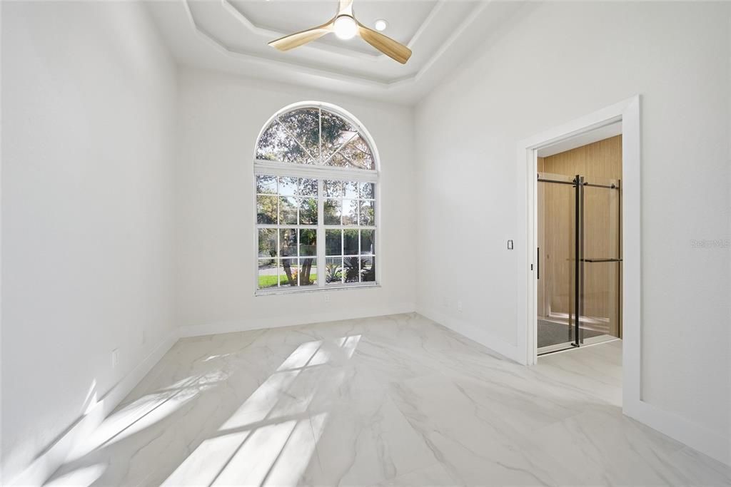 En Venta: $1,599,000 (6 camas, 4 baños, 3225 Pies cuadrados)