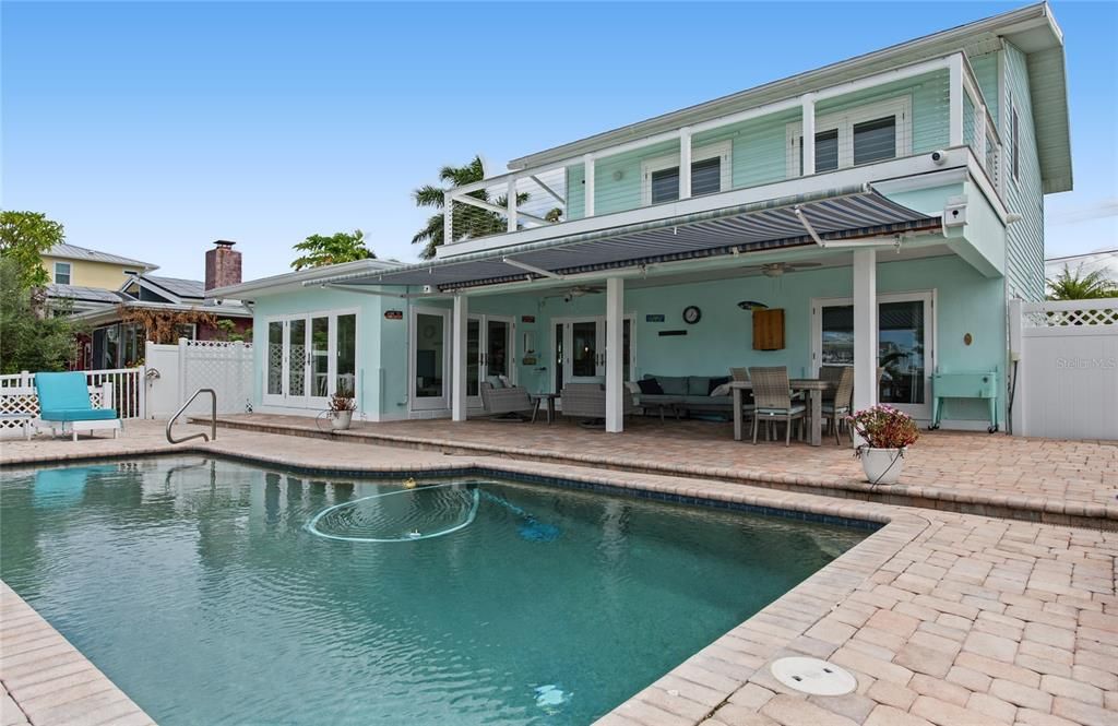 En Venta: $1,400,000 (3 camas, 2 baños, 2194 Pies cuadrados)