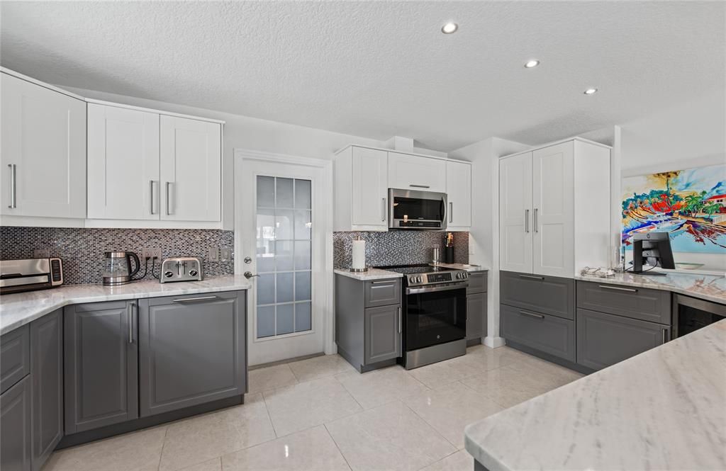 En Venta: $1,400,000 (3 camas, 2 baños, 2194 Pies cuadrados)