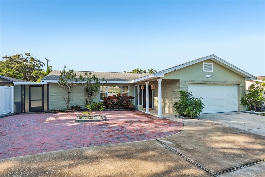 En Venta: $719,900 (4 camas, 2 baños, 1794 Pies cuadrados)