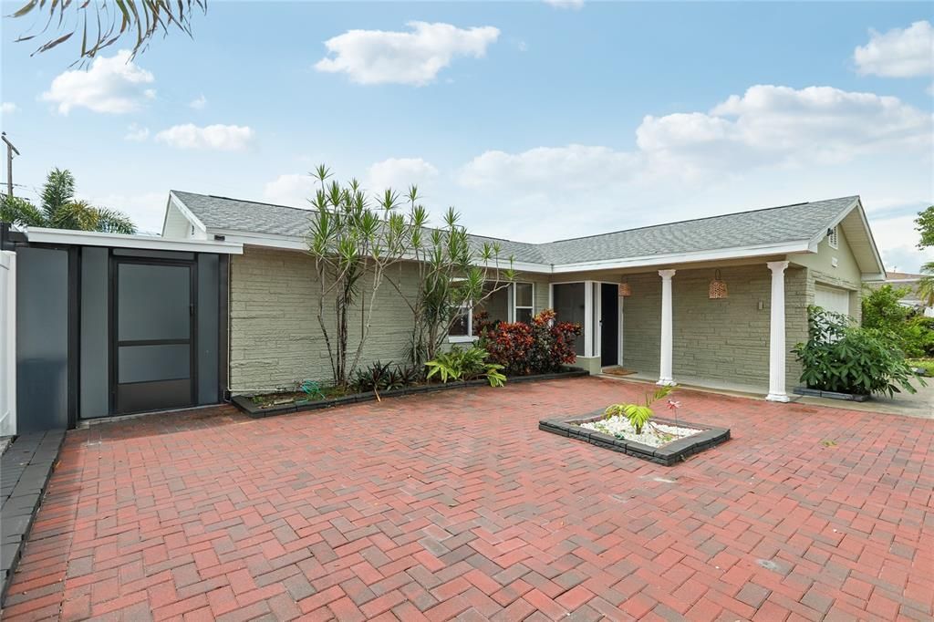 En Venta: $719,900 (4 camas, 2 baños, 1794 Pies cuadrados)