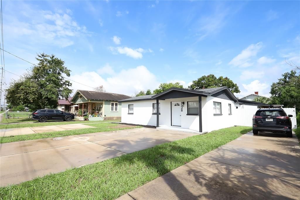 En Venta: $295,900 (4 camas, 2 baños, 1335 Pies cuadrados)
