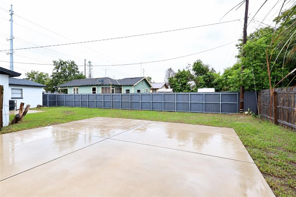 En Venta: $295,900 (4 camas, 2 baños, 1335 Pies cuadrados)