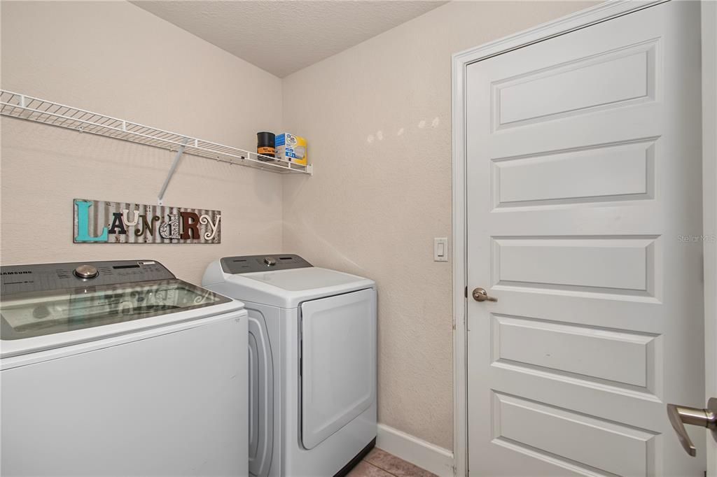 В аренду: $2,200 (4 спален, 2 ванн, 1755 Квадратных фут)