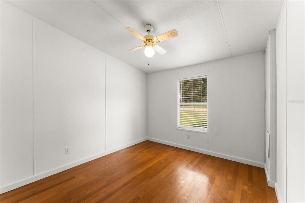 For Sale: $225,000 (4 beds, 2 baths, 1820 Square Feet)