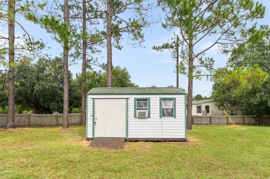 For Sale: $225,000 (4 beds, 2 baths, 1820 Square Feet)