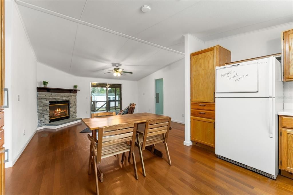 For Sale: $225,000 (4 beds, 2 baths, 1820 Square Feet)