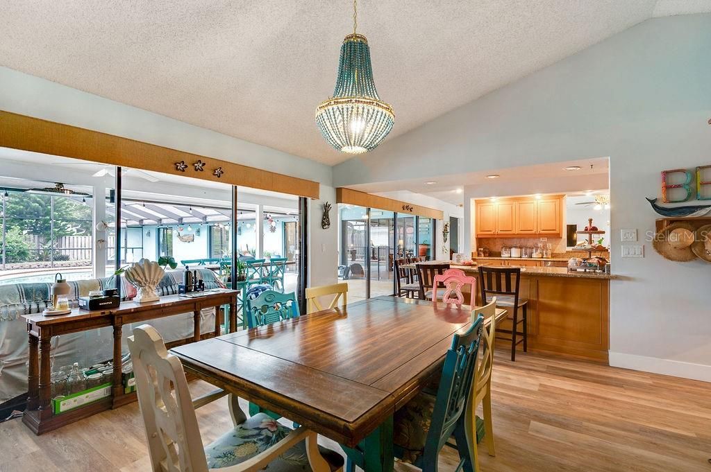 For Sale: $860,000 (5 beds, 3 baths, 3189 Square Feet)