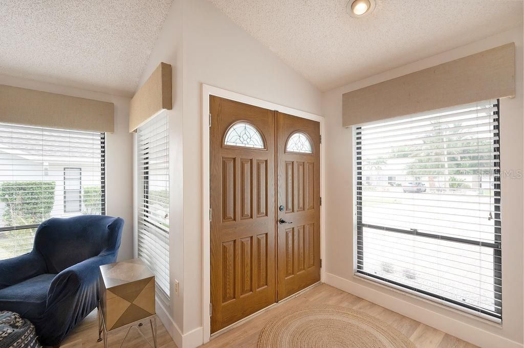 For Sale: $860,000 (5 beds, 3 baths, 3189 Square Feet)