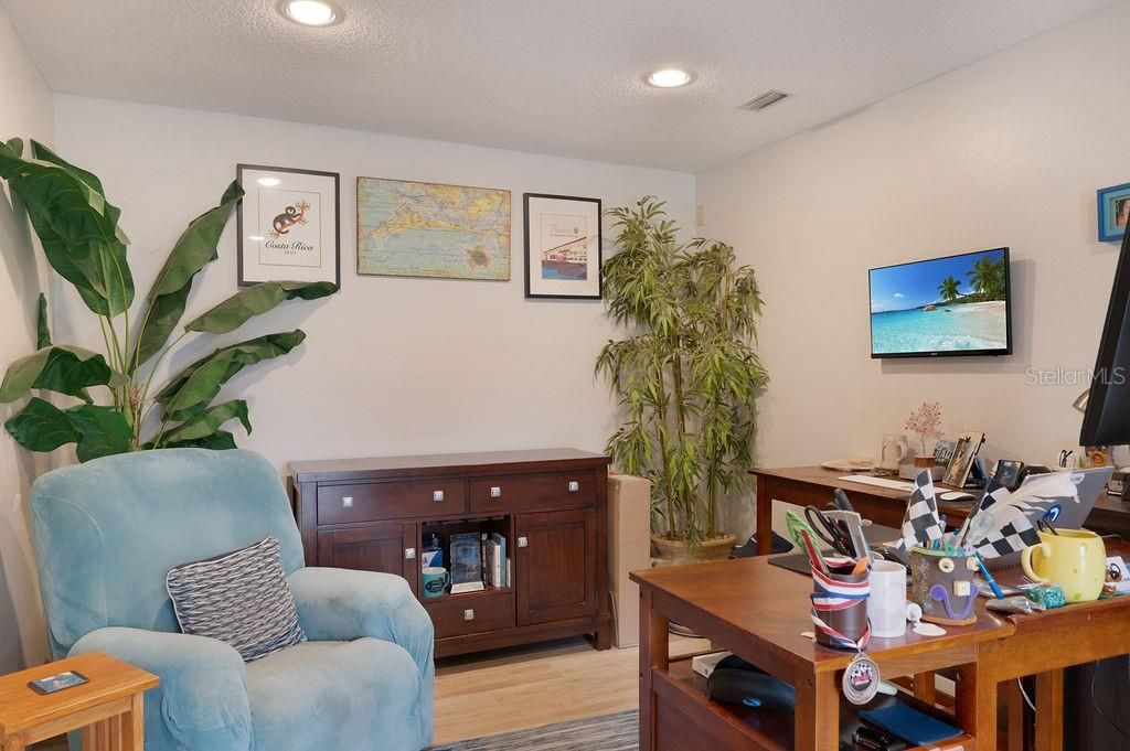 For Sale: $860,000 (5 beds, 3 baths, 3189 Square Feet)