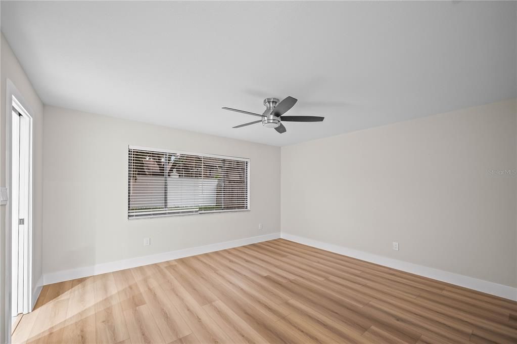 En Venta: $574,900 (4 camas, 2 baños, 1917 Pies cuadrados)