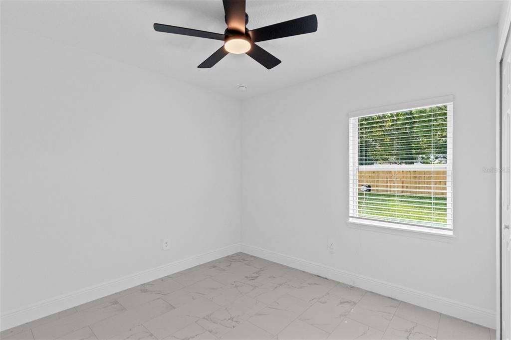 En Venta: $340,000 (4 camas, 2 baños, 1469 Pies cuadrados)