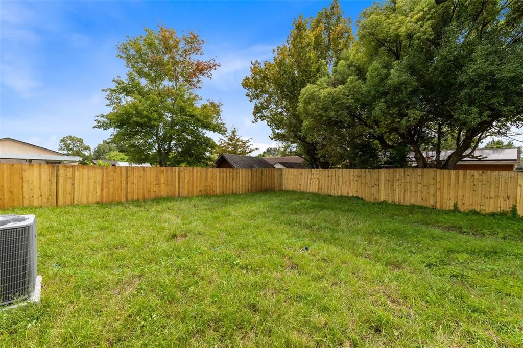 En Venta: $340,000 (4 camas, 2 baños, 1469 Pies cuadrados)