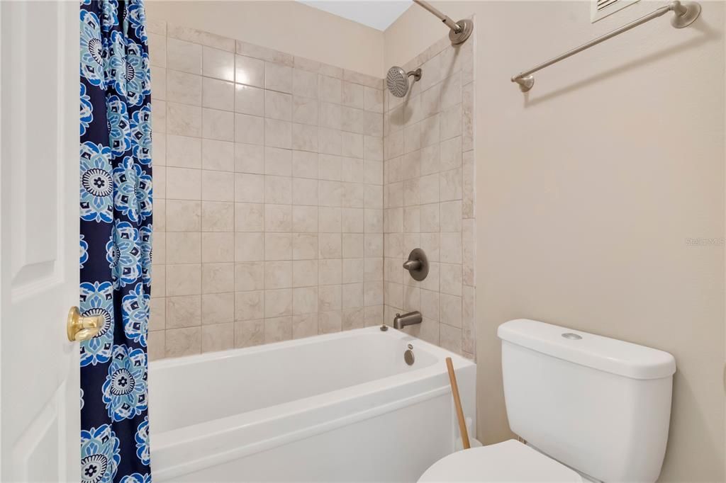 En Venta: $199,000 (3 camas, 2 baños, 1245 Pies cuadrados)