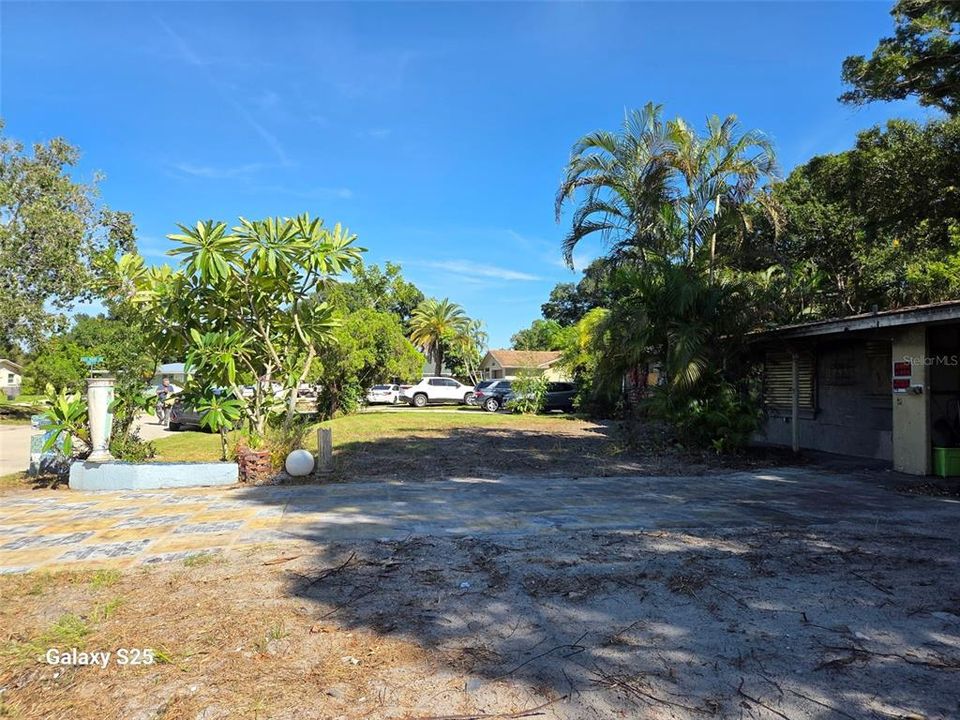 For Sale: $145,000 (3 beds, 1 baths, 1320 Square Feet)