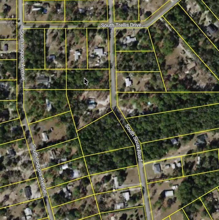 待售: $65,000 (1.11 acres)
