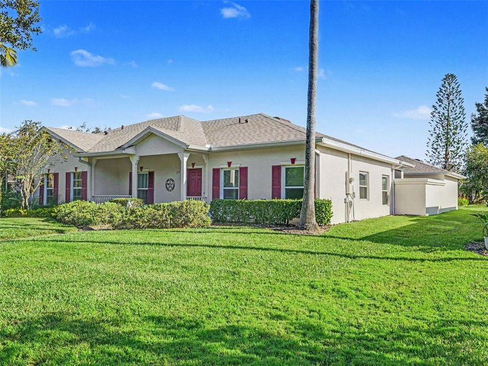 For Sale: $249,900 (2 beds, 2 baths, 1317 Square Feet)