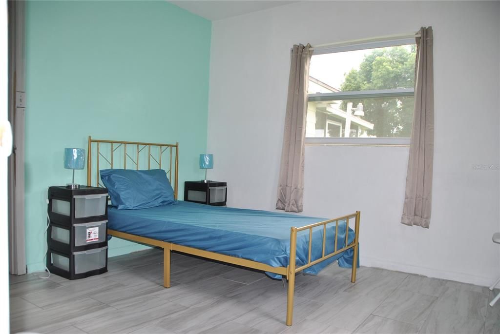 For Rent: $4,500 (5 beds, 2 baths, 1759 Square Feet)