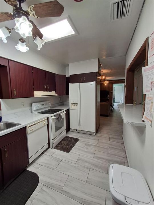 For Rent: $4,500 (5 beds, 2 baths, 1759 Square Feet)