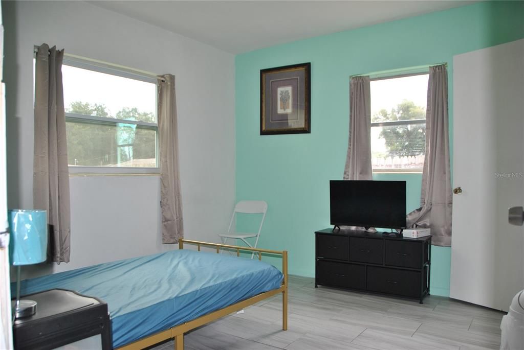 For Rent: $4,500 (5 beds, 2 baths, 1759 Square Feet)