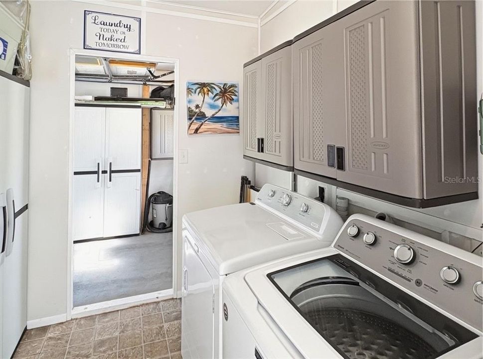 For Sale: $179,900 (2 beds, 2 baths, 1120 Square Feet)