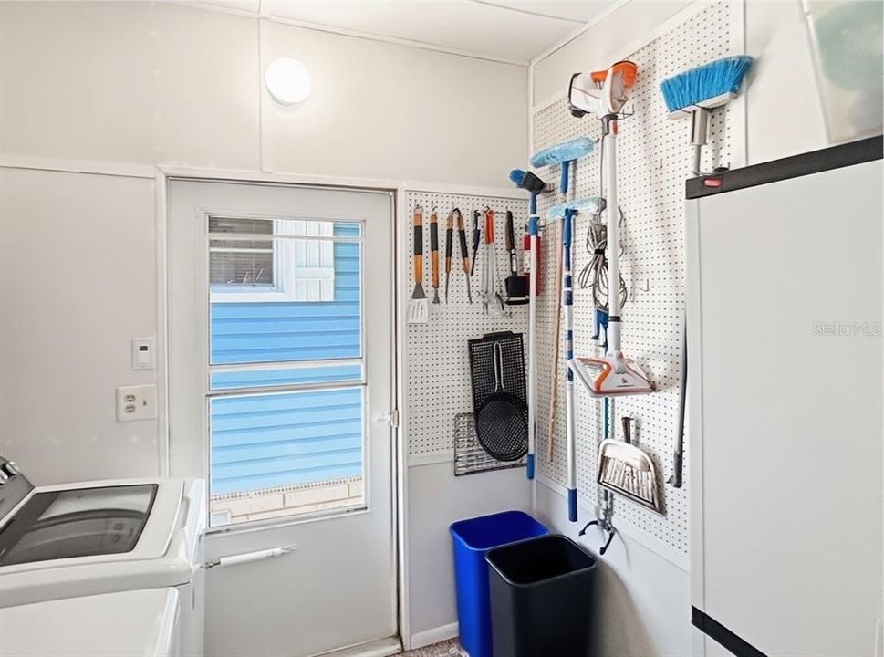 For Sale: $179,900 (2 beds, 2 baths, 1120 Square Feet)