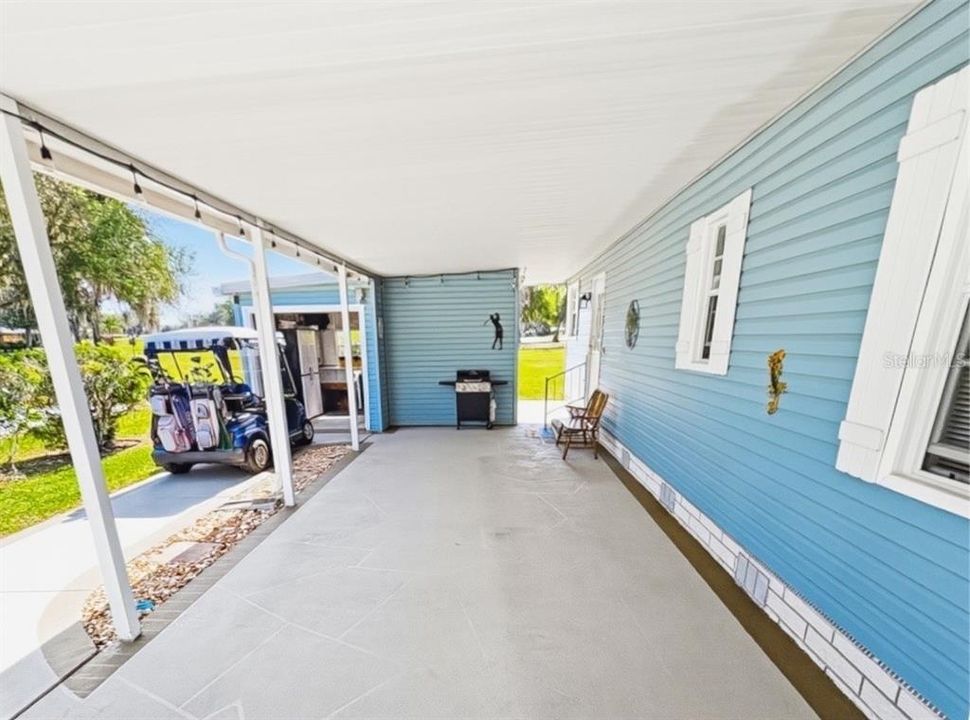For Sale: $179,900 (2 beds, 2 baths, 1120 Square Feet)
