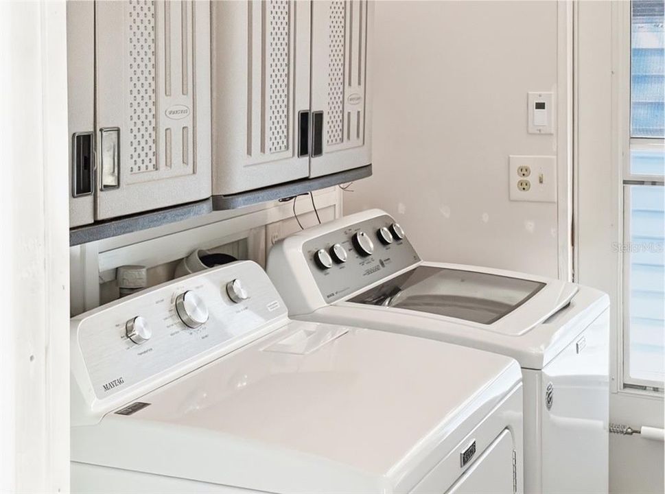 For Sale: $179,900 (2 beds, 2 baths, 1120 Square Feet)