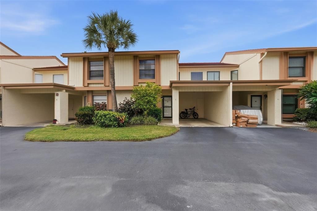 En Venta: $495,000 (3 camas, 3 baños, 1650 Pies cuadrados)