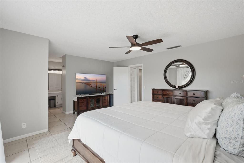 En Venta: $495,000 (3 camas, 3 baños, 1650 Pies cuadrados)
