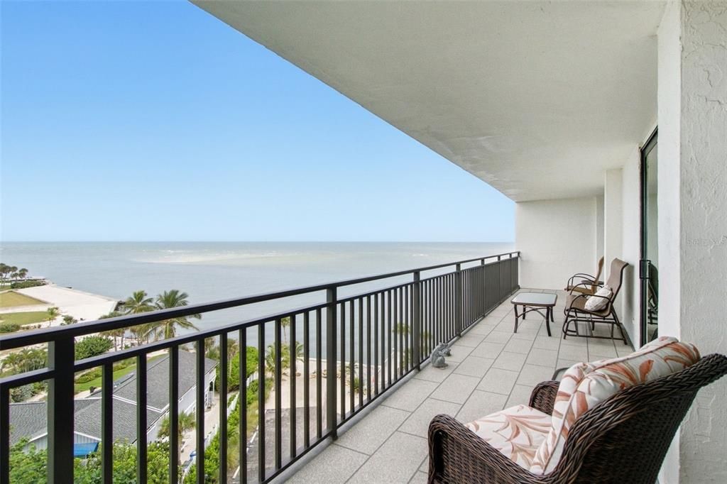 For Sale: $649,000 (2 beds, 2 baths, 1435 Square Feet)