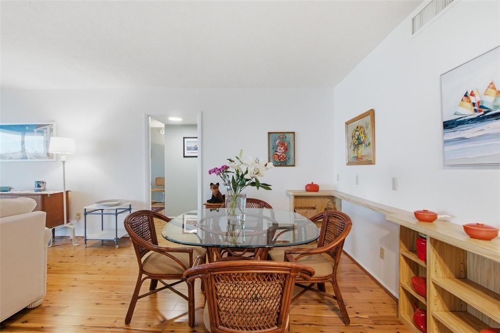 For Sale: $649,000 (2 beds, 2 baths, 1435 Square Feet)