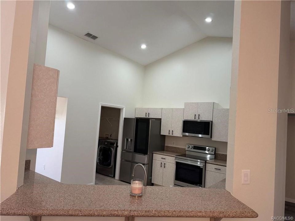 For Sale: $405,000 (3 beds, 2 baths, 2203 Square Feet)