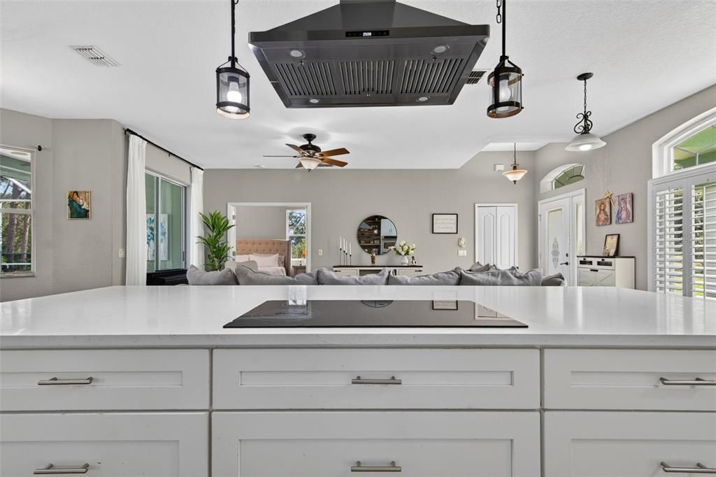 For Sale: $500,000 (3 beds, 2 baths, 1736 Square Feet)