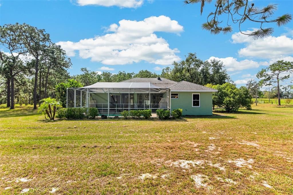 For Sale: $500,000 (3 beds, 2 baths, 1736 Square Feet)