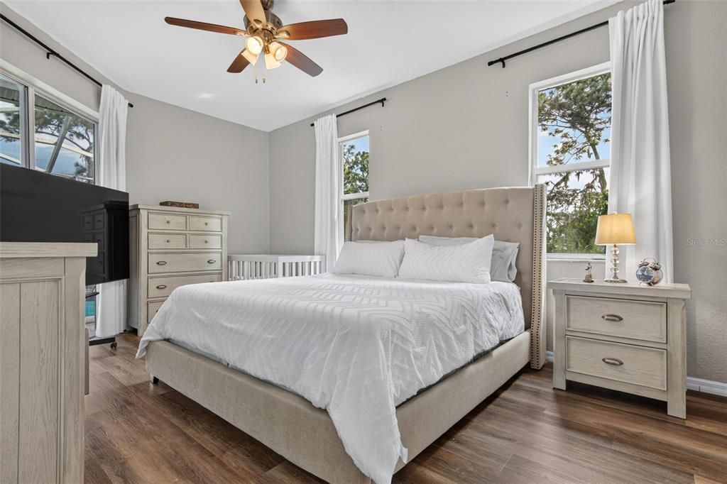 For Sale: $500,000 (3 beds, 2 baths, 1736 Square Feet)