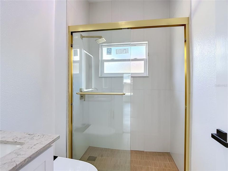 На продажу: $450,000 (4 спален, 2 ванн, 2237 Квадратных фут)